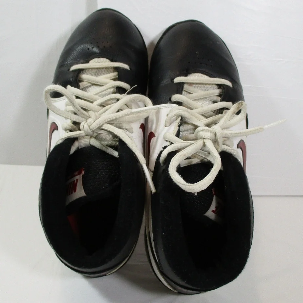 NIKE Tennis shoes Size 3Y